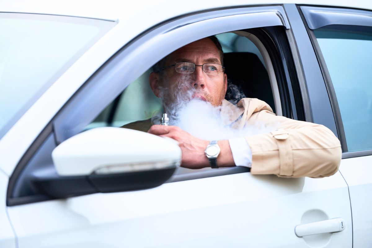Vapoter au volant