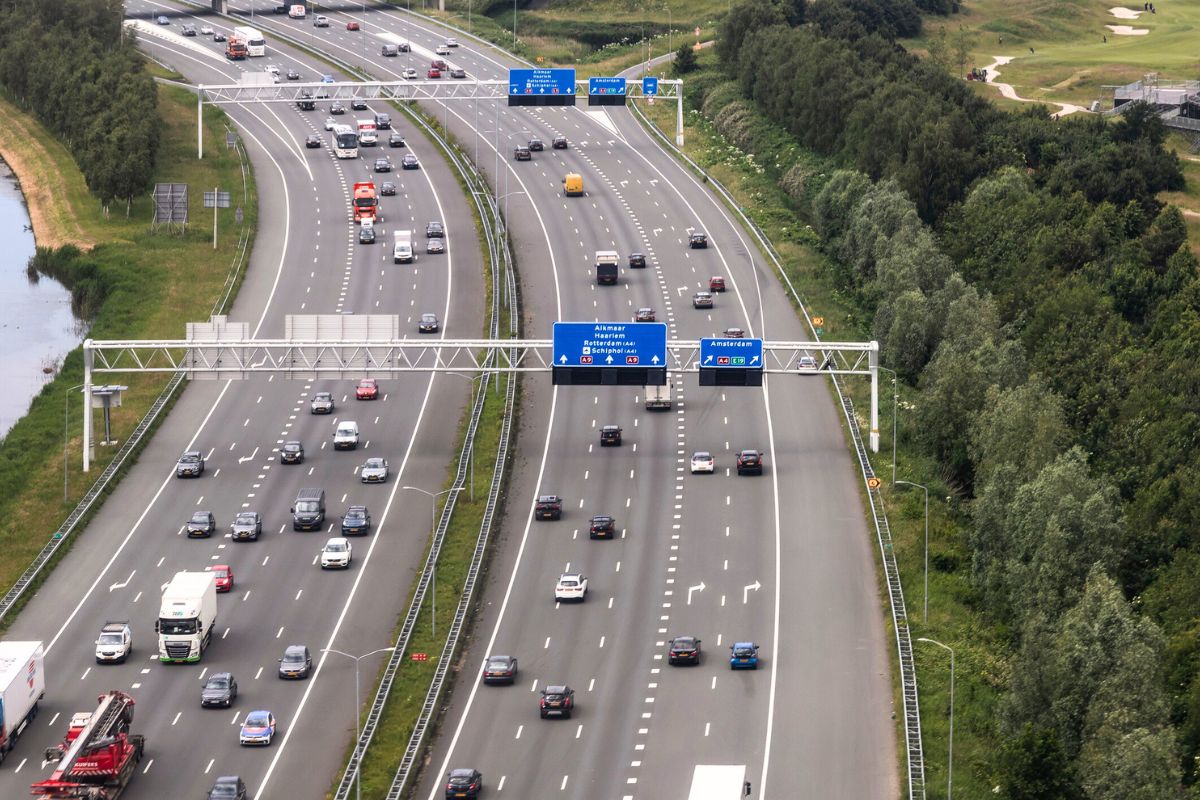 nouveaux panneaux sur l’autoroute