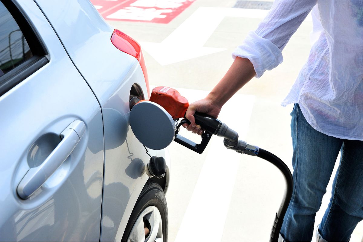 Ces conducteurs abandonnent la voiture électrique pour revenir à l’essence